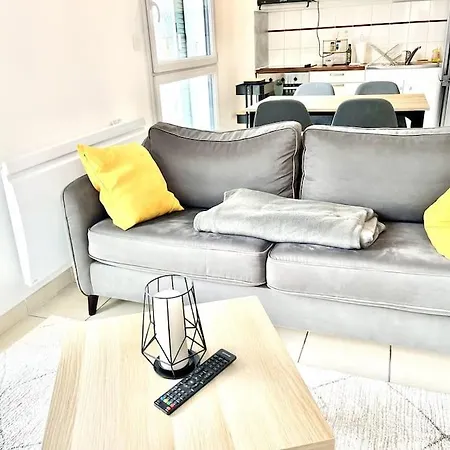 T2 Republique Parking Inclus