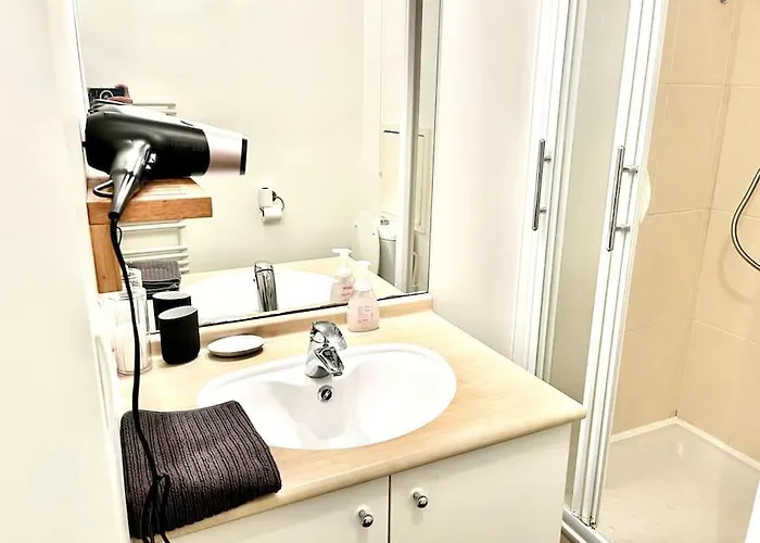 T2 Republique Parking Inclus *